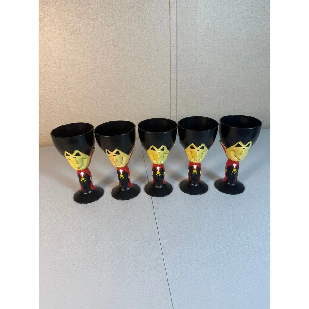 Halloween Fall Plastic Vampire Dracula Plastic Drinking Stem 5 Goblets Cups 7.5”